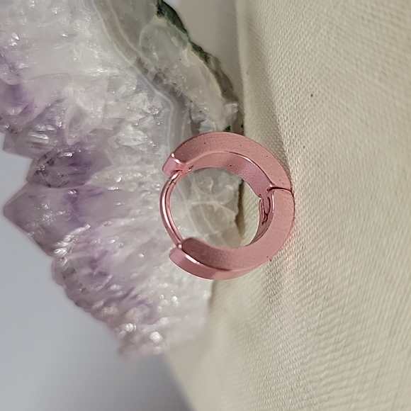 🔥LAST PAIR🔥Pink Hinged Huggies, unisex - Picture 6 of 6